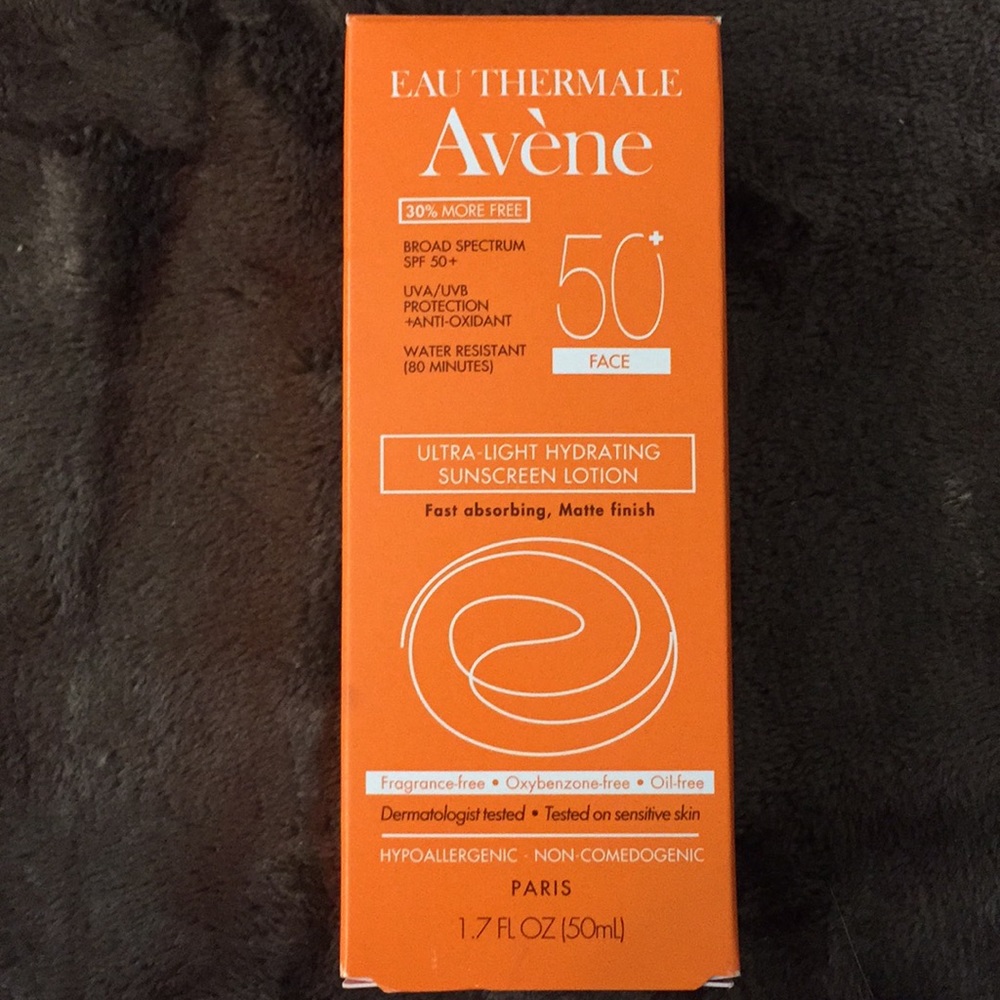 Avene ultra light hydrating sunscreen spf 50 new